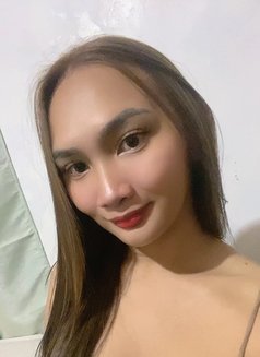 Eunice - Transsexual escort in Manila Photo 8 of 9