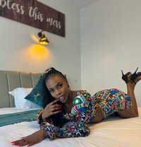 Rhea black - puta in Nairobi