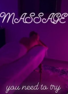 European Massage for Ladies - Acompañantes masculino in Dubai Photo 6 of 7