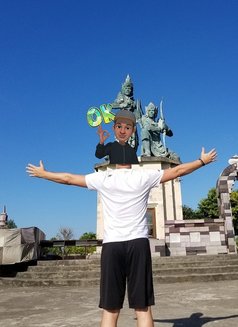 European Massage Therapist - Male escort in Dubai Photo 1 of 2