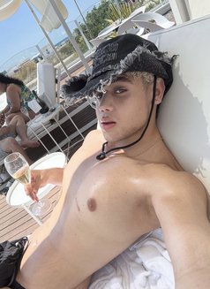 Juguete europeo - Acompañantes masculino in Dubai Photo 7 of 8