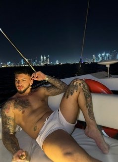 European Xxl - Male escort in Dubai Photo 11 of 15