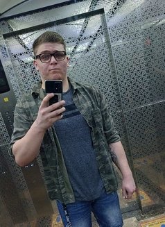European Young Boy - Male escort in Dubai Photo 1 of 2