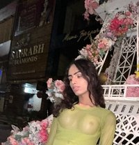 First Time Visitor Eva 23 - Transsexual escort in New Delhi