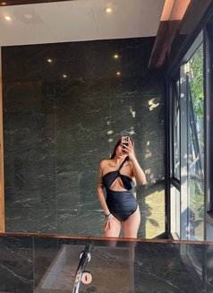 Eva - escort in Bangkok Photo 4 of 4