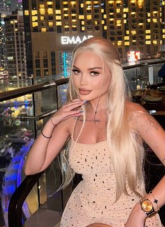 Eva Best - puta in Dubai Photo 7 of 12