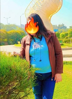 Eva Cam & real meet - escort in Gurgaon Photo 4 of 5