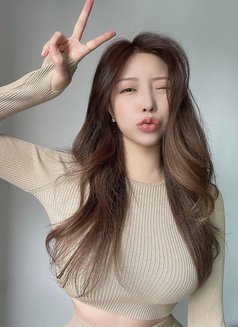 Eva - escort in Suzhou Photo 4 of 4