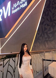 Eva - escort in Abu Dhabi Photo 15 of 15