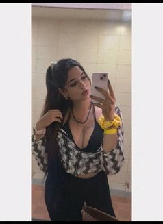 Eva - Transsexual escort in New Delhi Photo 1 of 3