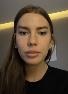 Eva - Transsexual escort in Riyadh Photo 1 of 5