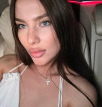 Eva - Transsexual escort in Riyadh