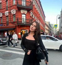 Eva - Transsexual escort in Riyadh