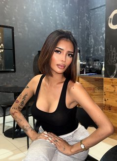 Eva - Transsexual escort in Manila Photo 21 of 21