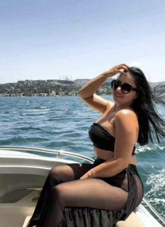 Eva Full Service - escort in Dubai Photo 7 of 8