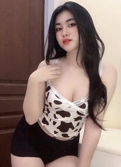 Eva - Intérprete de adultos in Jakarta Photo 1 of 7