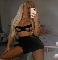 Sarrah - adult performer in Bucharest