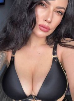 Eva - escort in Tbilisi Photo 2 of 7