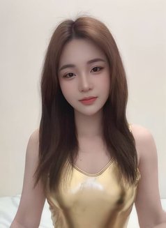 Eva New - escort in Singapore Photo 5 of 5