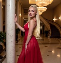 Eva New - puta in Dubai