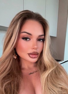 Eva New - puta in Dubai Photo 6 of 18