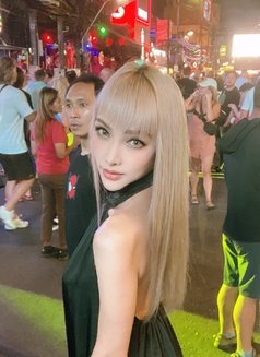 Eva Nowak - escort in Phuket Photo 1 of 11