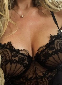 Eva Rose - escort in Amsterdam Photo 6 of 7