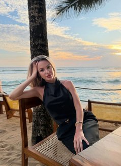 Alexandra - escort in Bangkok Photo 5 of 10