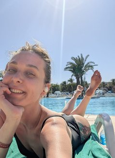 Eva - escort in Dubai Photo 10 of 12