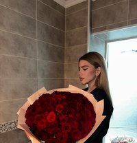 Eva - Transsexual escort in Riyadh