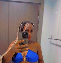 Eva - escort in Bangkok Photo 1 of 5