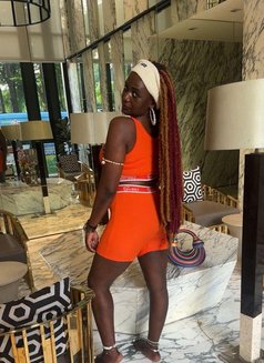 Eva - escort in Bangkok Photo 4 of 5