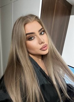 Eva - escort in Yerevan Photo 18 of 25