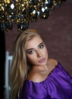 Eva - escort in Yerevan Photo 21 of 25