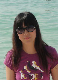 Eva - puta in Abu Dhabi Photo 1 of 5