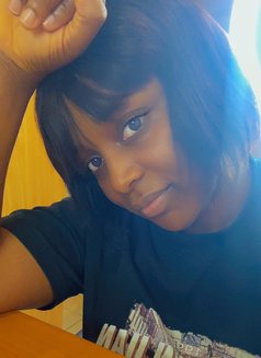 Eva Zina - escort in Al Manama Photo 3 of 4