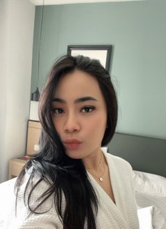 Evalonia Violenzia - escort in Singapore Photo 4 of 4