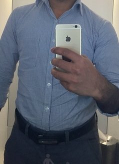 FREE MASSAGES to begin 2022! - Male companion in Colombo Photo 6 of 6