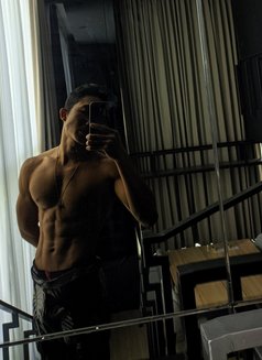 Evan - Acompañantes masculino in Jakarta Photo 2 of 7