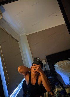 Evan - Male escort in Jakarta Photo 5 of 11