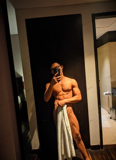 Evan - Acompañantes masculino in Jakarta Photo 13 of 13