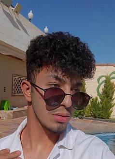 Evan - Male escort in Beirut Photo 3 of 3