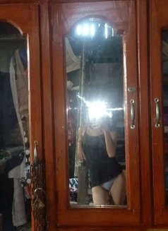 Evana - Transsexual escort in Bangalore Photo 3 of 9