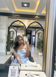 Evana - Transsexual escort in Bangalore Photo 7 of 9