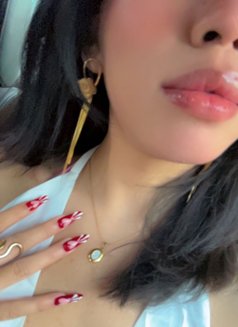 Evana - Transsexual escort in Kochi Photo 3 of 8