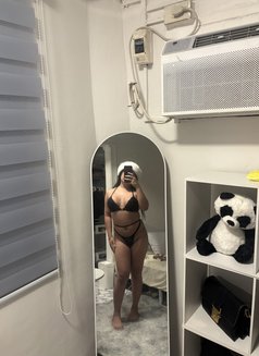 Eve - Transsexual escort in Manila Photo 8 of 8