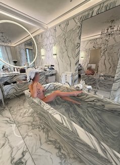Eve Mae Fmty High Class Escort - puta in Singapore Photo 18 of 25
