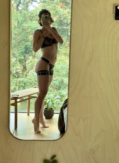 Eve Osyth - escort in London Photo 10 of 12