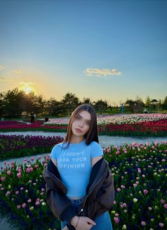 Evelina - puta in Dubai Photo 4 of 6