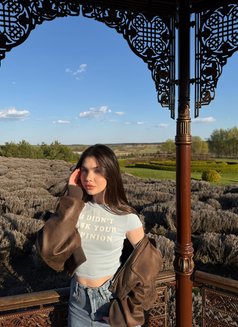 Evelina - puta in Dubai Photo 5 of 6